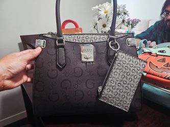 Guess Los Angeles Tote Bag