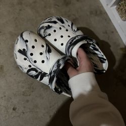 Marble Crocs