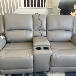 Leather Power Reclining Loveseat
