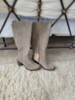 Lucky Brand Suede Ladies Boots