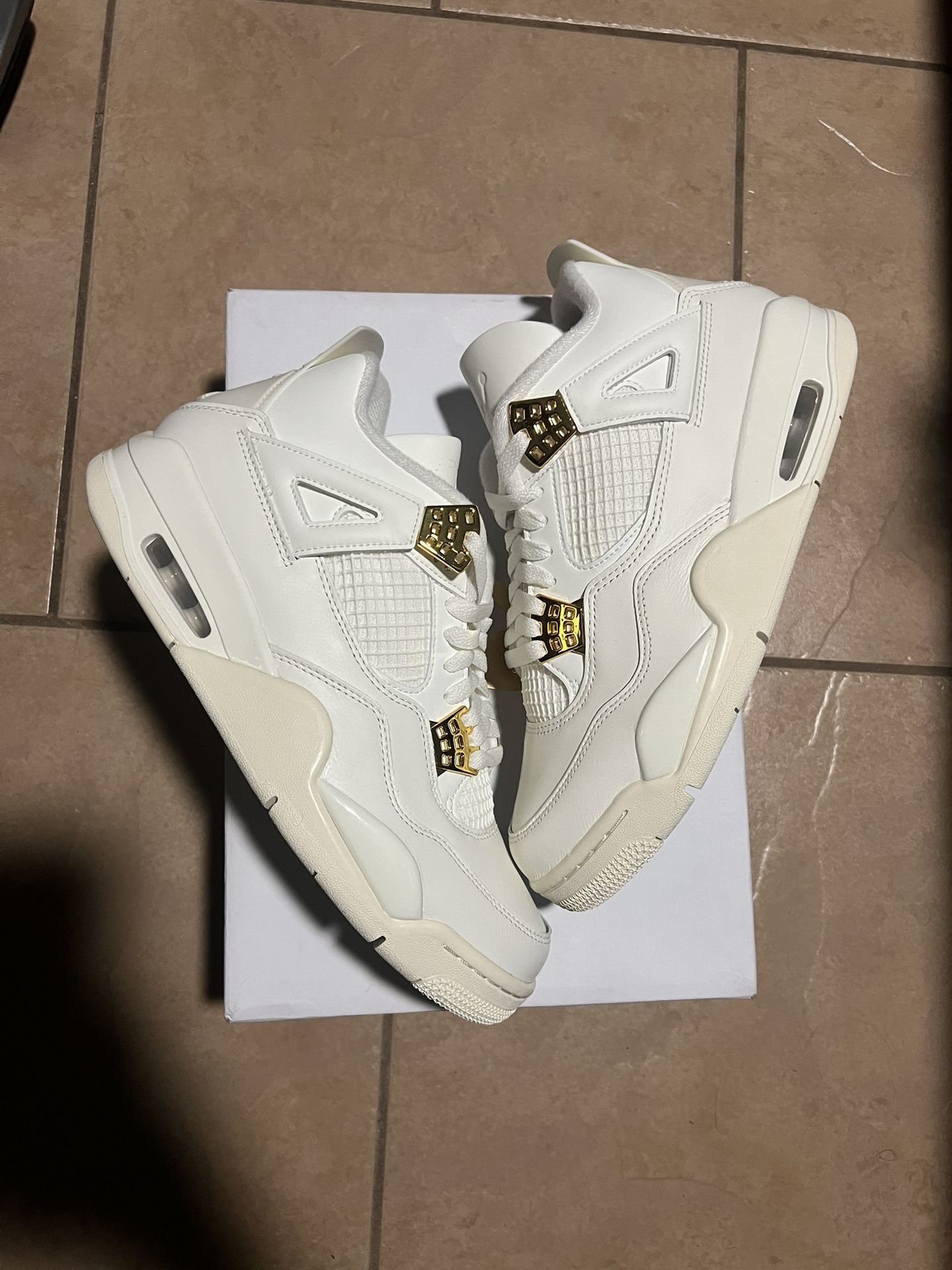 Jordan 4 Retro Metallic Gold SZ M9