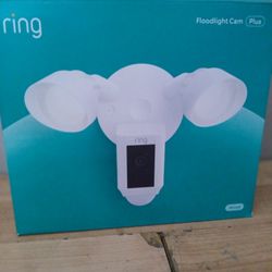 Floodlight With Camera 