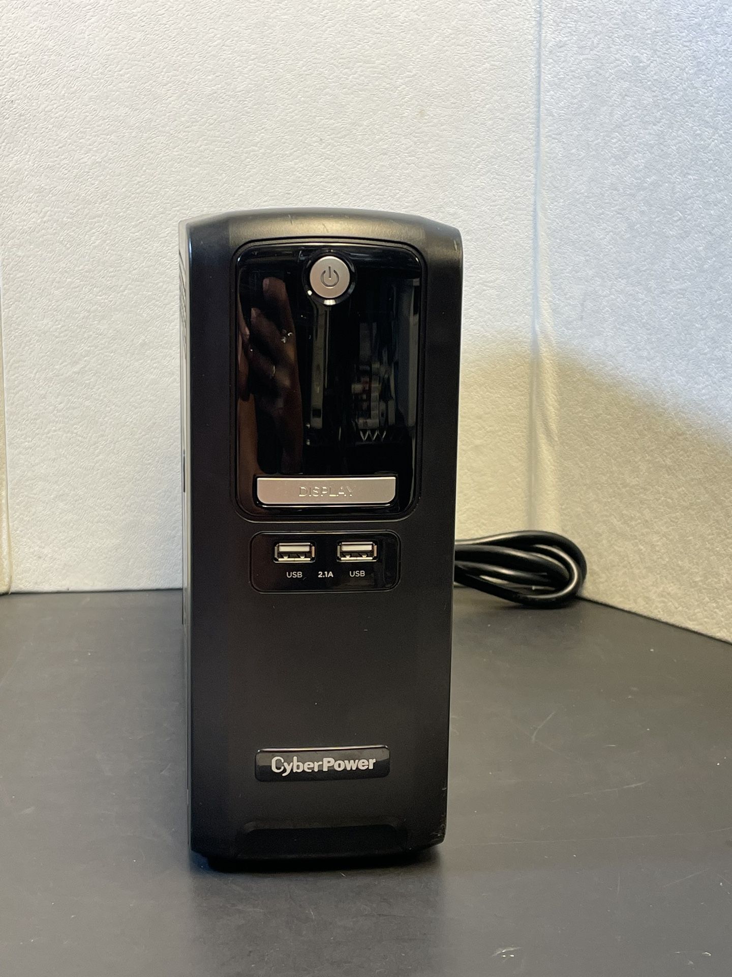 Cyberpower CST135XLU-R 120 VAC 810W Uninterruptible Power Supply (UPS) System