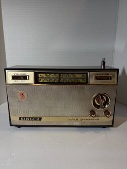 Rare Vintage Singer Model 930 FBD Transistor Portable Radio - Tested & Working