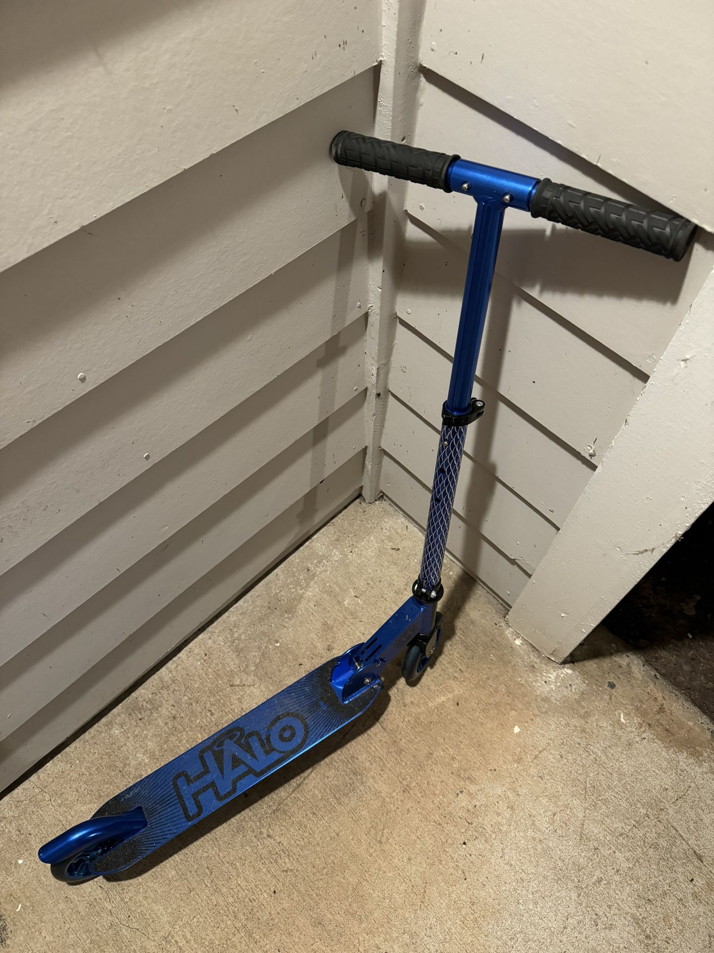 Premium HALO Rise Above inline kick scooter Blue Candy Chrome 