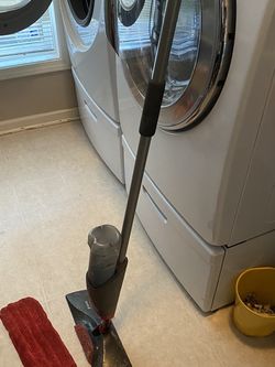 Rubbermaid Spray Mop