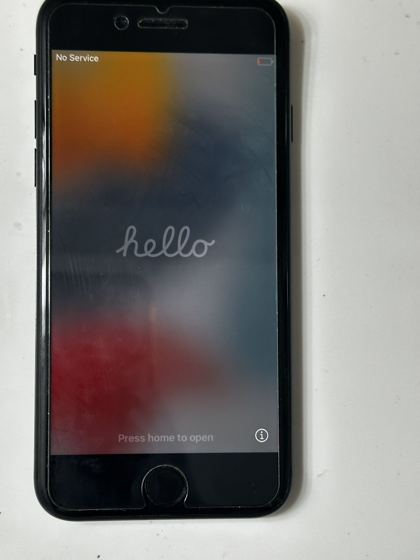  iPhone SE (2nd Gen)  AT&T Carrier Locked Like New Condition 