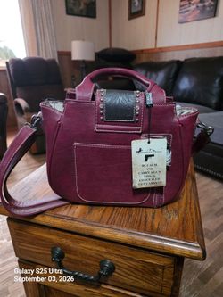 Concealed gun carry purse
