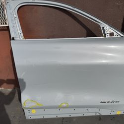 2022-2023-2025 Ford Mustang Mach E front door RH