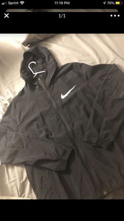 Nike showtime windbreaker brand new size Large