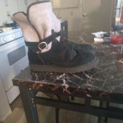 UGG Suede Boots Size 9