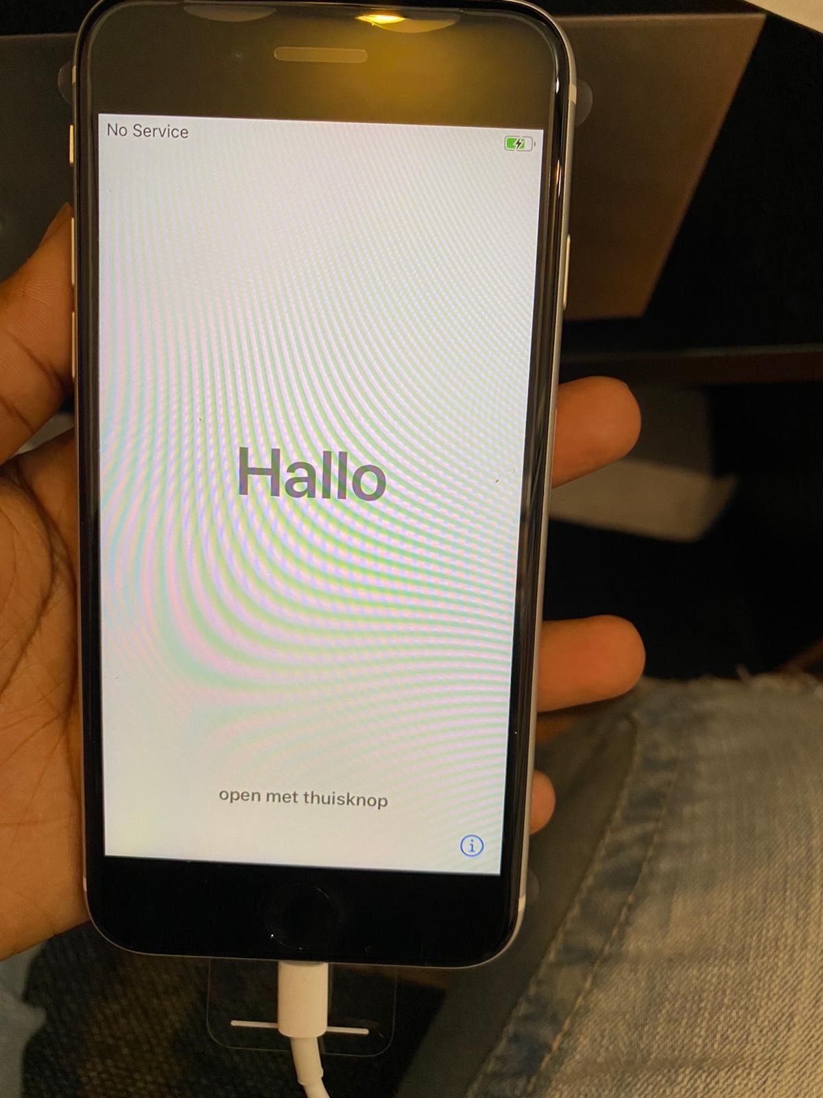 Big Sales On iPhone SE GEN-2 64GB When You Switch To Boost Mobile (Read Description)