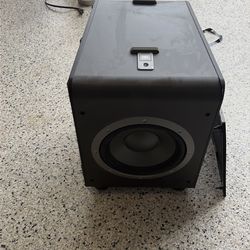 JBL E150P Northridge E Series Powered Subwoofer 150 Watt Black