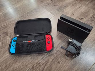 ​🎮 Nintendo Switch – Excellent Condition
