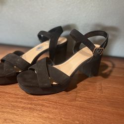 Heels Size 7 