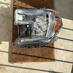 2019 to 2022 GMC Sierra Driver Said Headlight OEM 