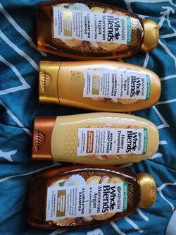 GARNIER SHAMPOO