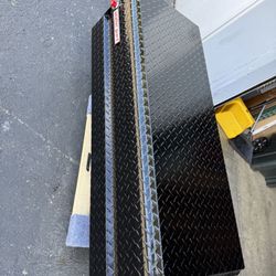 Weather Guard 674-5-01 All Purpose Chest Full/Compact 47L X 20.25W X 19.25H 