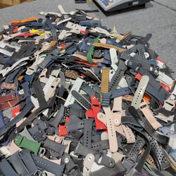 Liquidation More Then 20k OEM Watch Bands Samsung And Apple