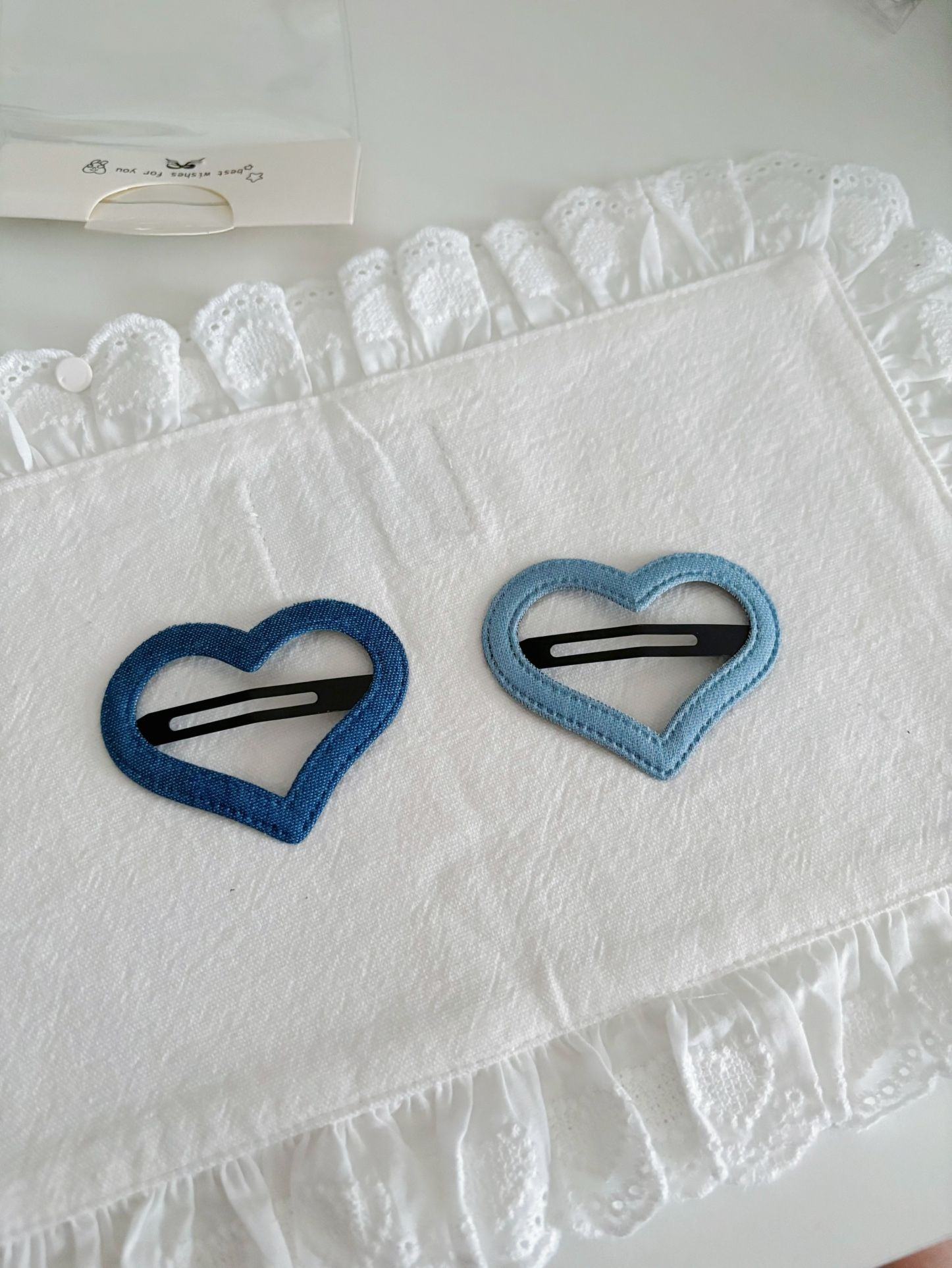 Bundle of 2 heart shaped hair clips
