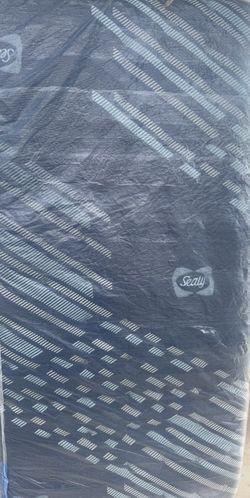 14” Sealy twin xl mattress