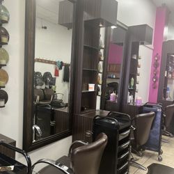 Hair Station