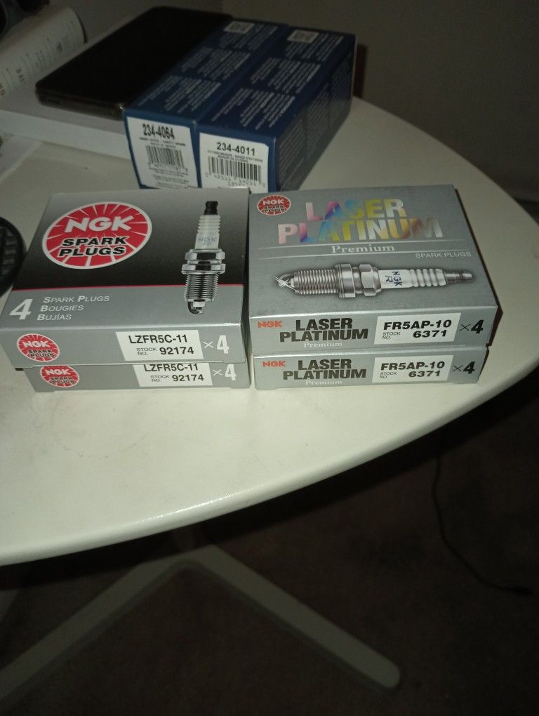  New In Box Ngk Spark Plugs