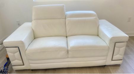 High quality genuine Italian leather love seat