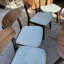 Table And 4 Cheir For Dale