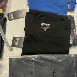 Uniformes New , 3 Son Tallas Xl  y 3  Tallas 2XL