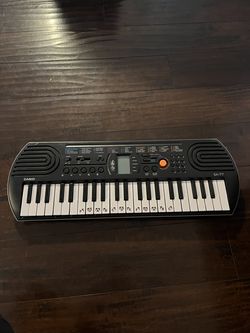 Mini Casio keyboard