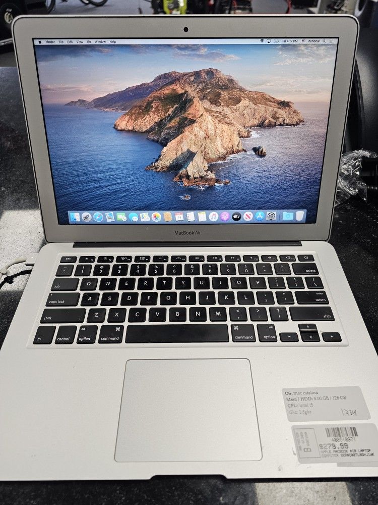 2017 MacBook Air. ASK FOR RYAN. #(contact info removed)71
