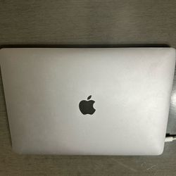 MacBook Laptops