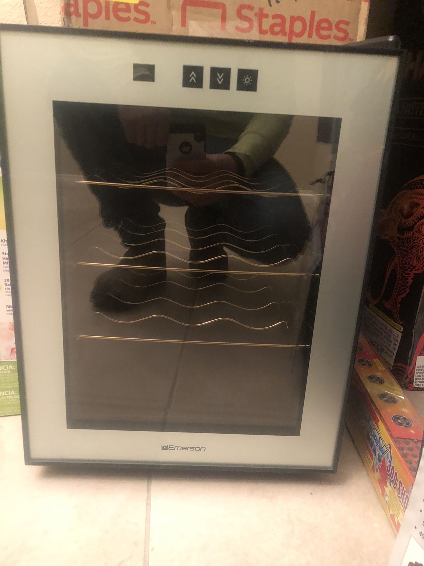 Emerson wine refrigerator 60$$