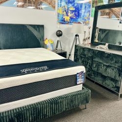 Bedroom Furniture Package Deal🤑Beautiful Grey Velvet 5pc Bed Set Witn Nightstand & Free Mattress 😱