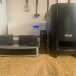 Bose 3 2 1 DVD/CD Entertainment System