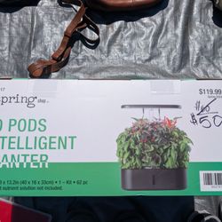 Hydroponic Plant Grower