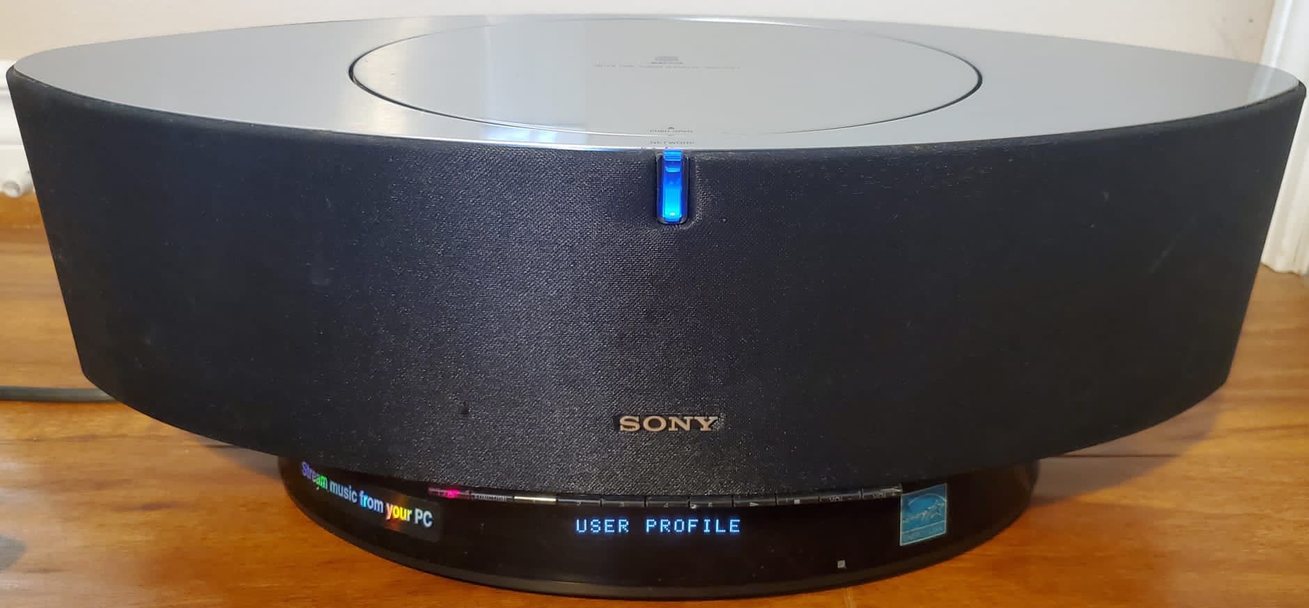 SONY NAS-CZ1 CD Player MP3 and Network Audio Streaming System.