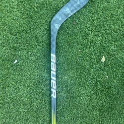 Hyper light Bauer Flex 30 P 88 hockey stick