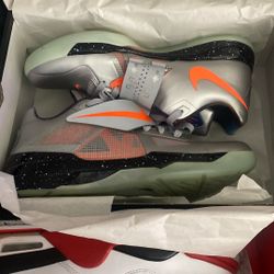 Nike KD 4 “Galaxy”