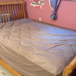 Large Queen Size  Sleigh Bed