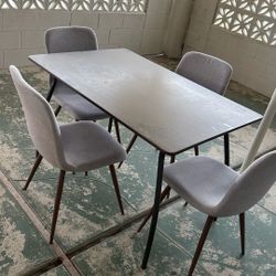 Dining Room Table 