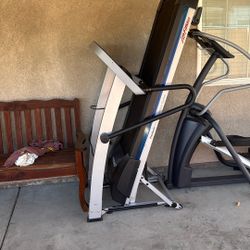 Life Fitness Treadmill 