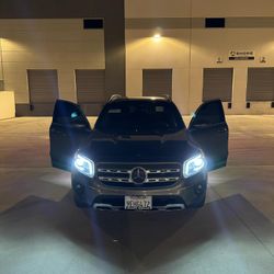 2020 GLB 250 Mercedes Benz