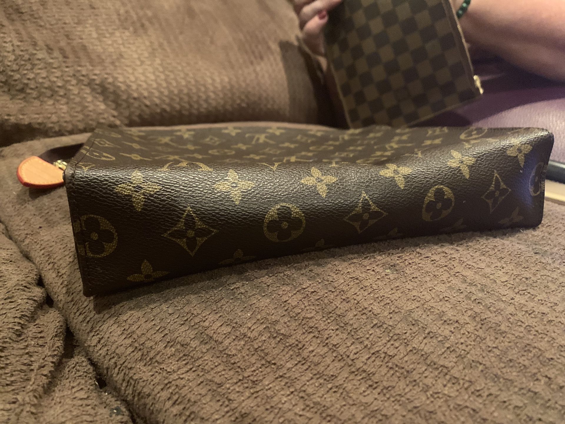 Lv key pouch Brand New date code CT5106 for Sale in Oakland, CA - OfferUp