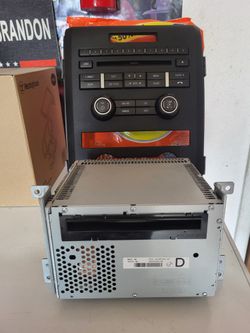 Ford 6 DISC CD PLAYER AND AND Bezel/ Control Pannel 