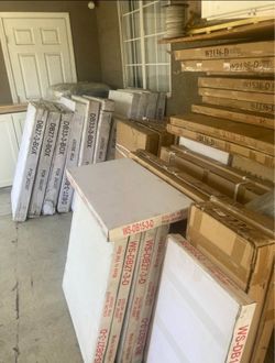 White base cabinets 28x24 33x24 21x24 24x24 15x24 12x24