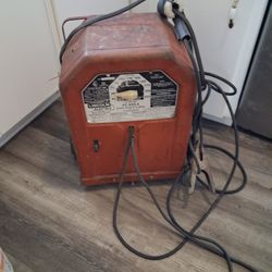 Lincoln Electric AC-225-S "Tombstone" stick welder USED /WORKS/FAIR CONDITION SOLD AS IS