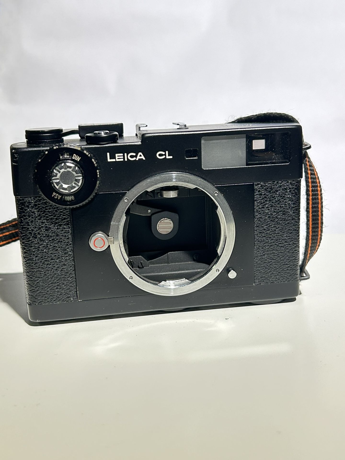  Nice Leica CL film Camera From The 70’s. Works Like A Charm Including Meter!! 
