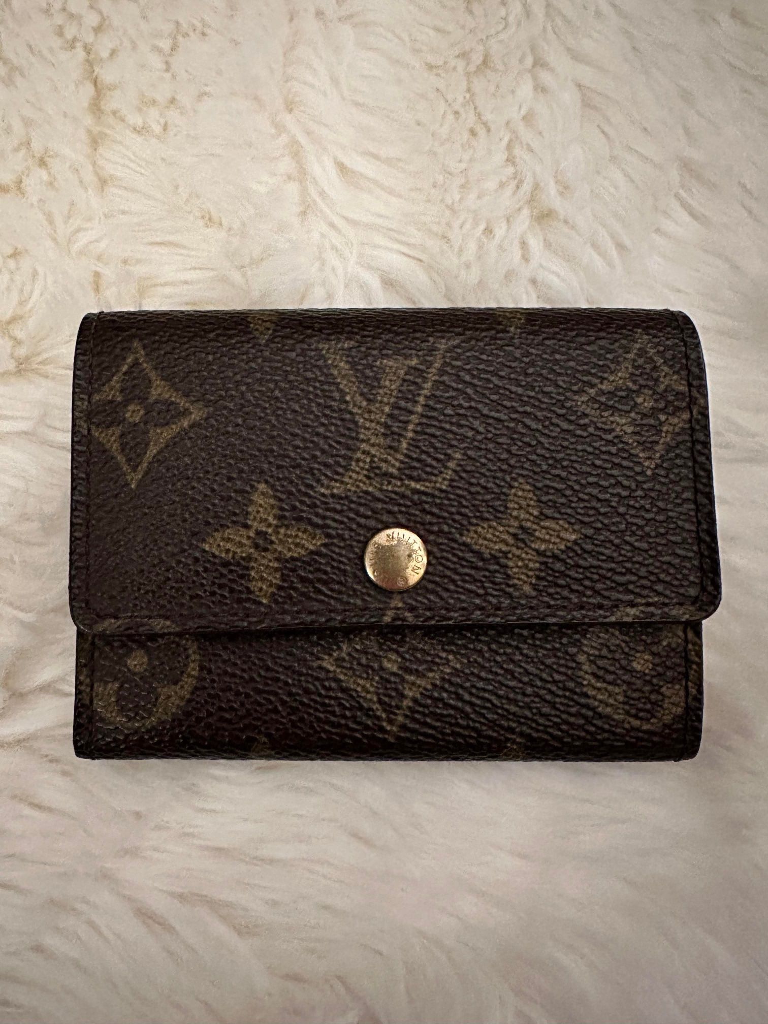 LV Wallet/cardholder